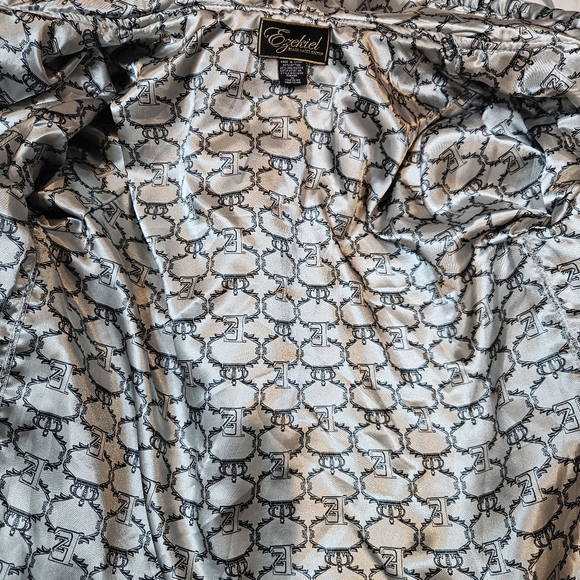 Ezekiel Black Label Edition Mens Quilted Gray Zip Up Hoodie Satin Lined size Med - Picture 5 of 8